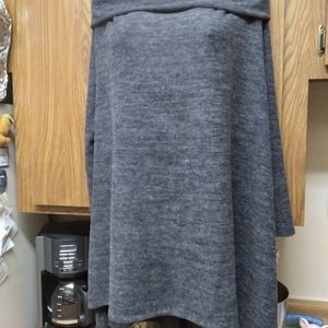 TORRID SIZE 4 NWT Off the shoulder sweater